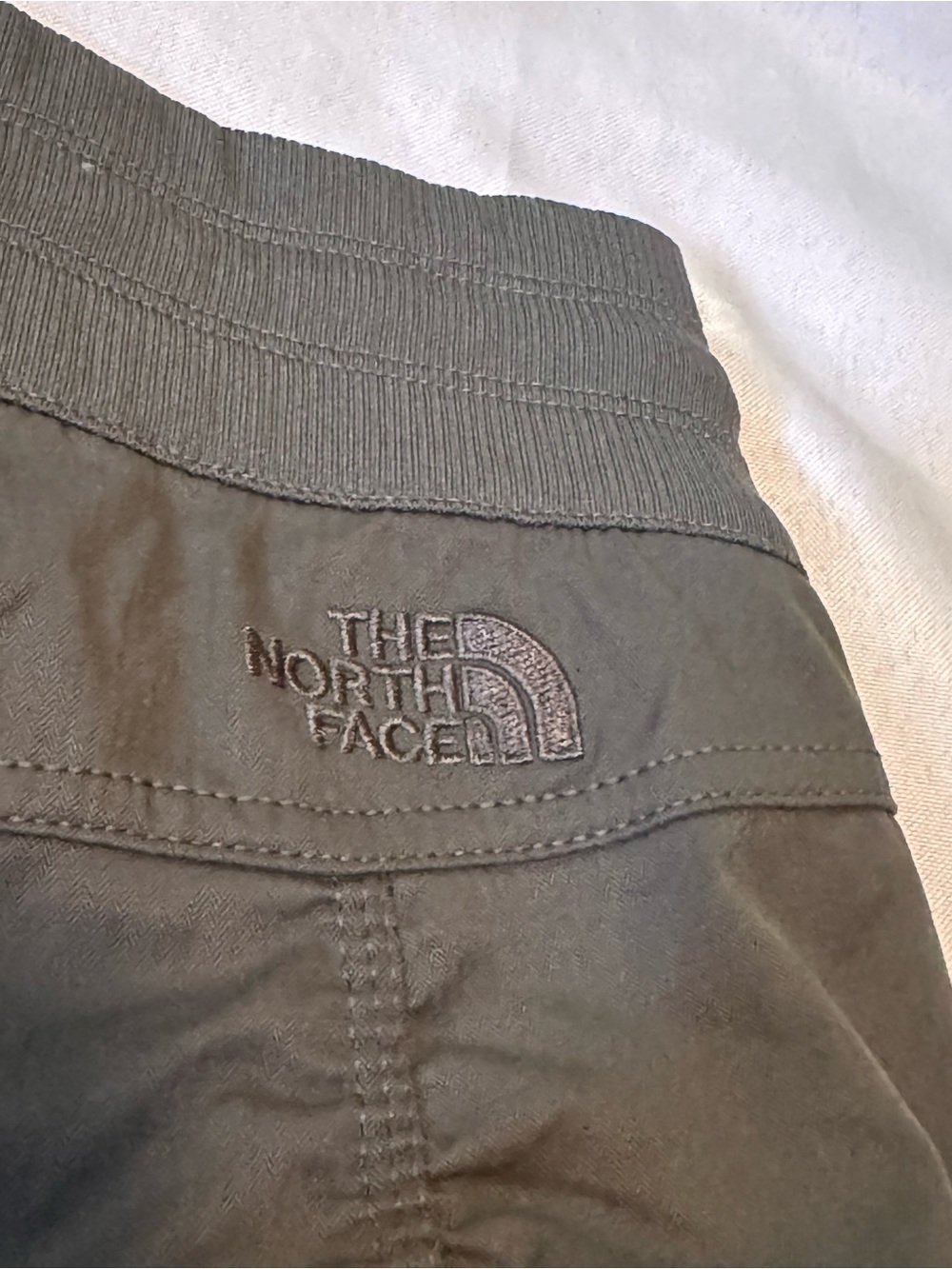 The North Face Women's Aphrodite 2.0 Capri Pants Joggers Dark Green Size Small - Picture 5 of 7